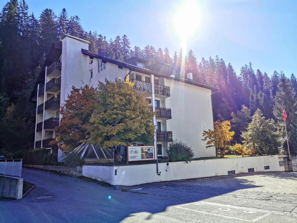 Uletsch Camp Apartment Laax Exterior photo